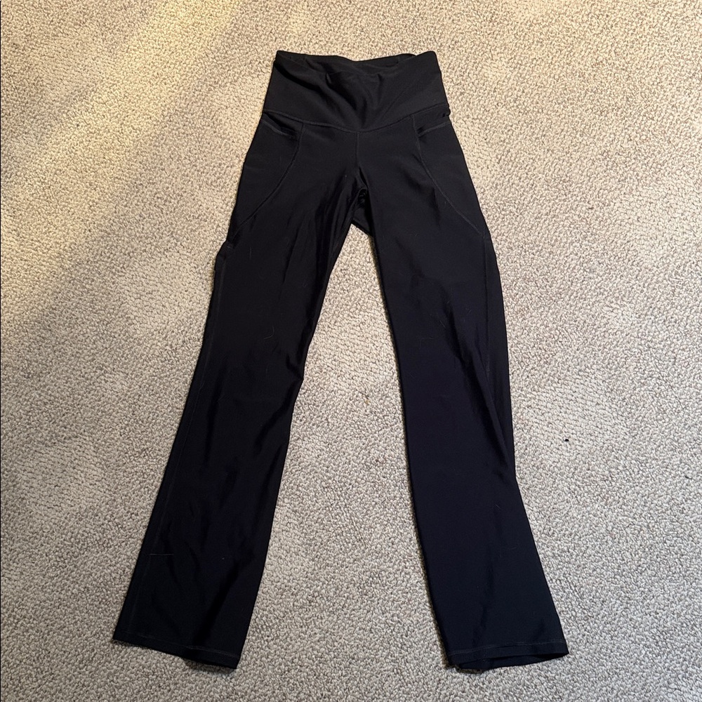 Old navy active Black High-Waisted Yoga Pants flare size s